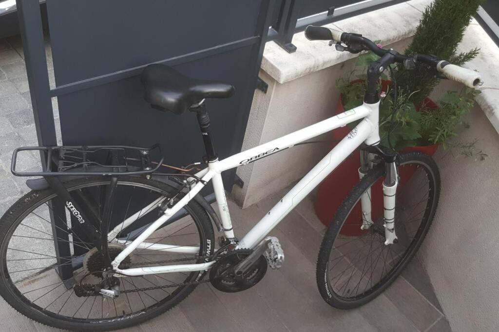 Loft 5* Centre, Terras. Park Babyfoot Clim Velos *
